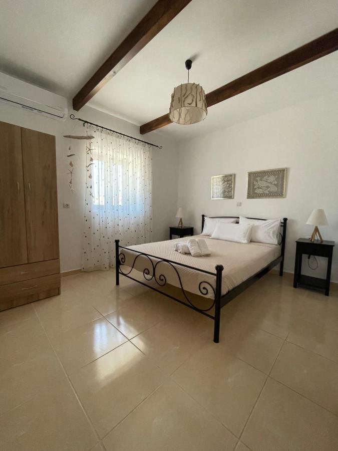 Haroupia Elafonisi Exterior foto